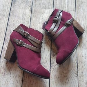 Carlos Santana Wine Heeled Booties K